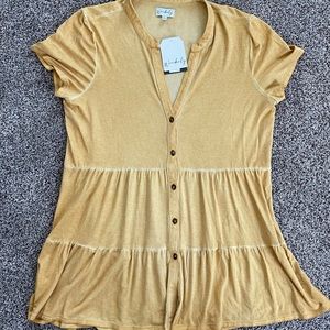 Women’s top yellow/gold